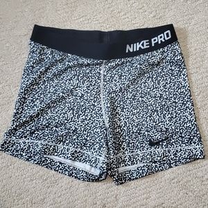 Black and white Nike Spandex